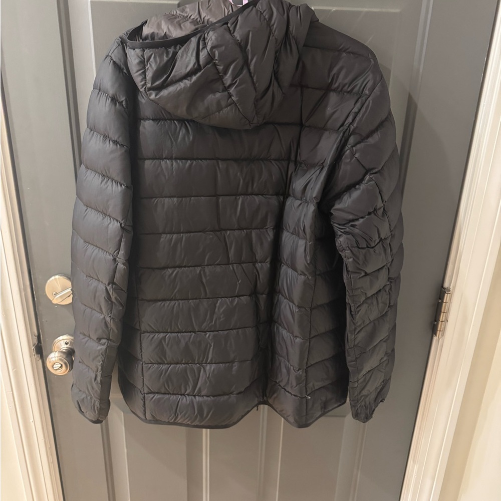 Eddie Bauer Men’s Hooded DOWN Puffer Jacket – Black, Size M Damage on cuff - Picture 3 of 6